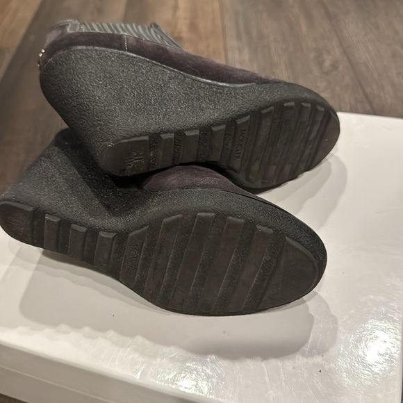 Moncler black suede wedge ankle booties. Size 36 (6). Includes box. - Picture 6 of 7